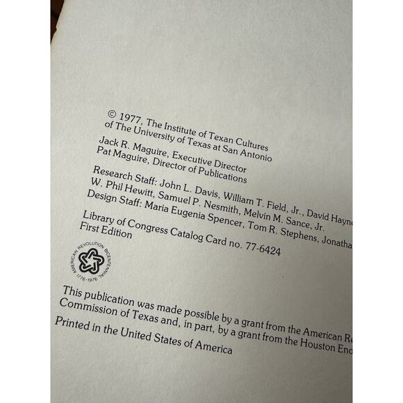 The Melting Pot Ethnic Cuisine In Texas Cookbook Univ Of Texas San Antonio Vtg - Picture 3 of 8